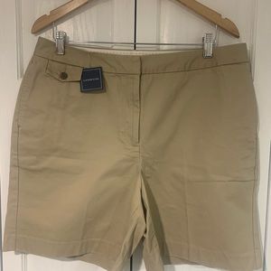 Woman’s Lands End Shorts Size 14